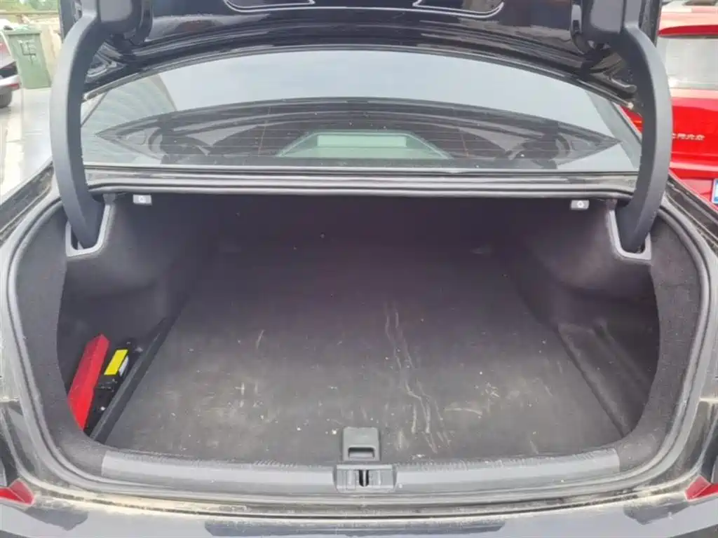Volkswagen Passat 2015 1.8TSI DSG Elegance Edition фото 19