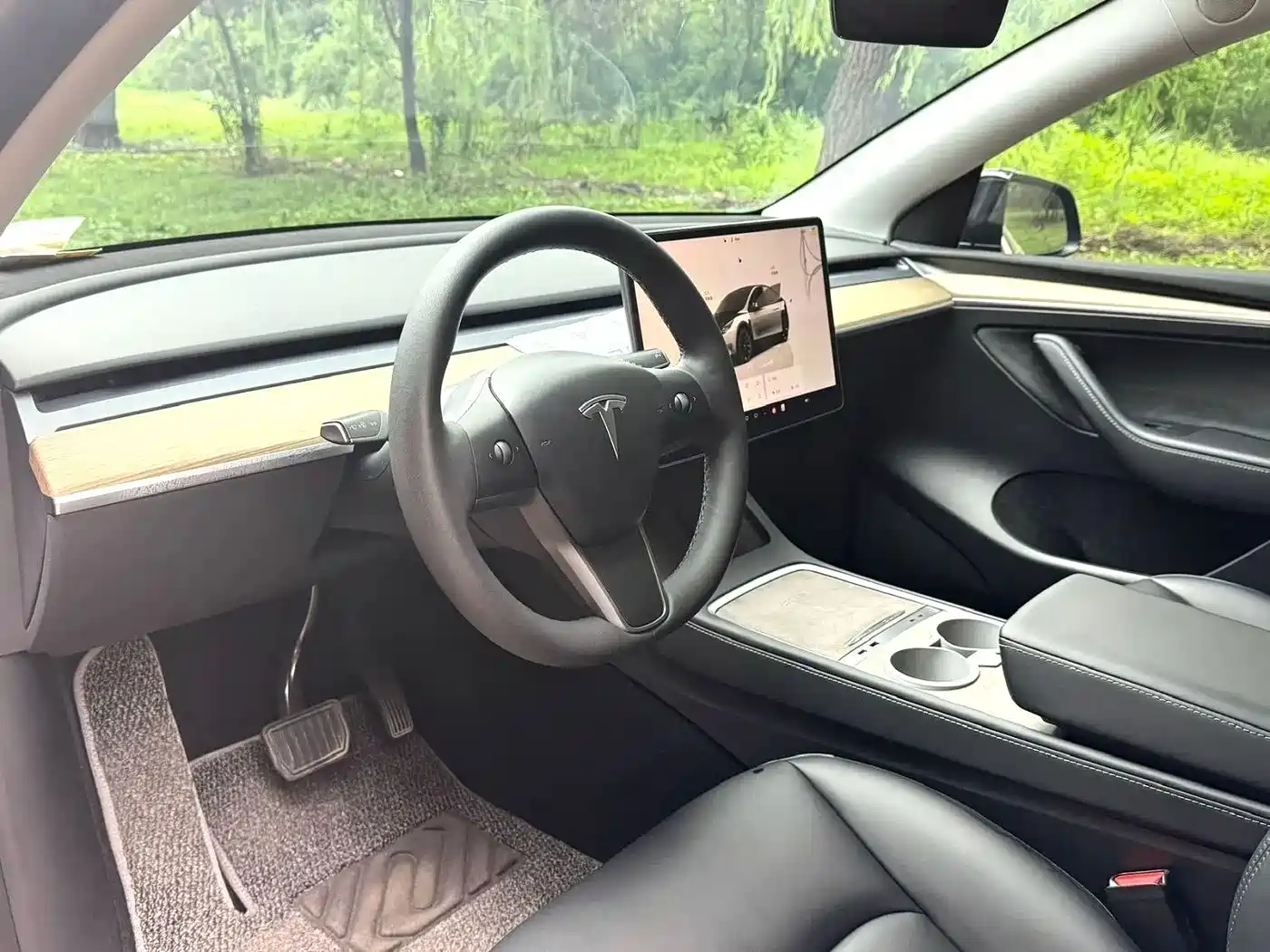 Фото 4 - Tesla Model Y