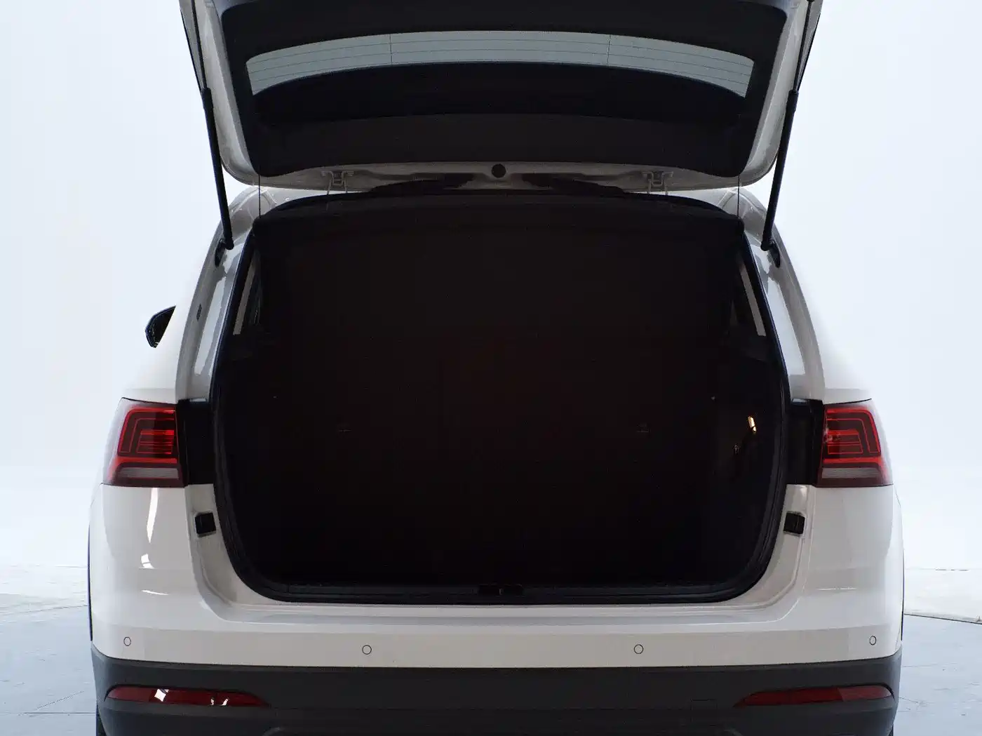 Volkswagen Tharu 2022 280TSI FWD Luxury Edition фото 31