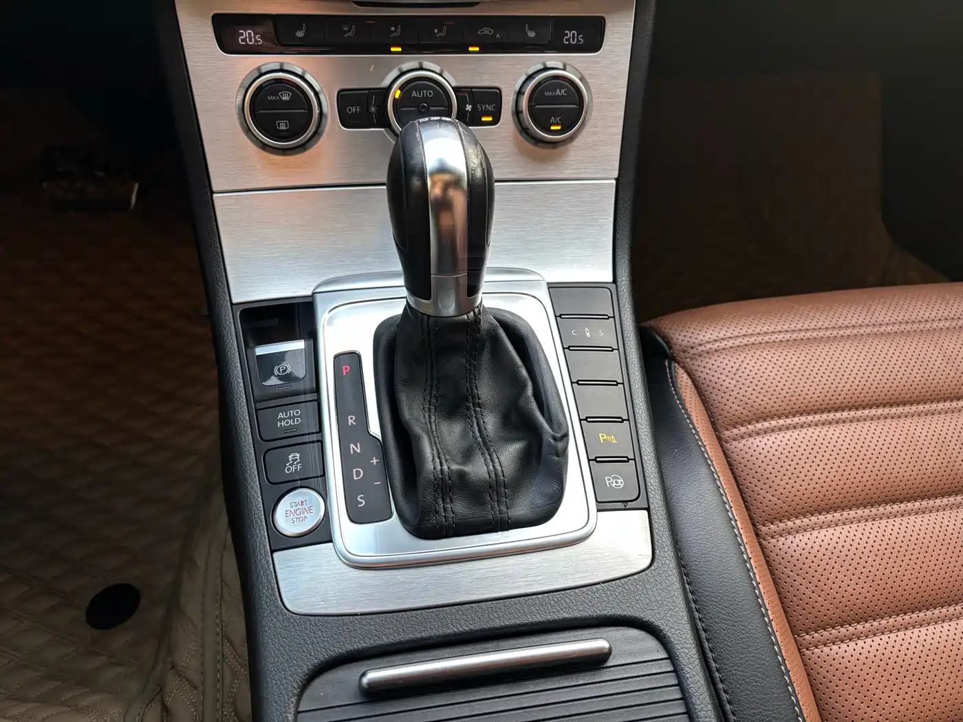 Volkswagen FAW-Volkswagen CC 2015 2.0TSI Supreme Edition фото 26