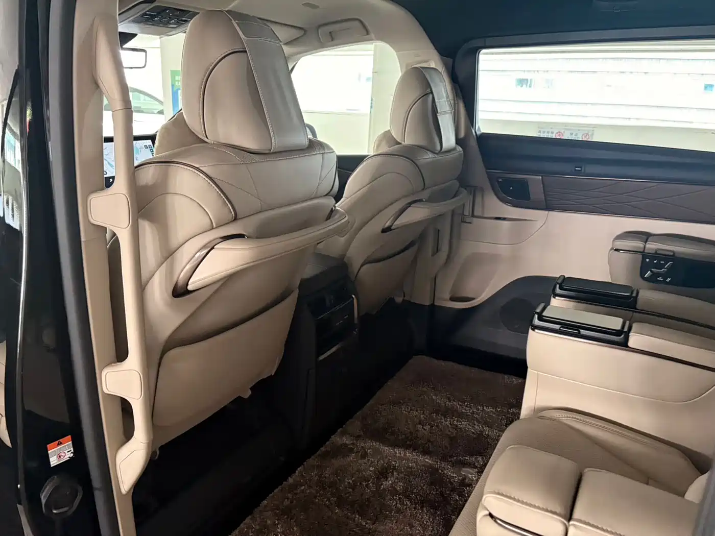 Toyota Alphard 2024 Hybrid 2.5L Prestige Edition фото 11