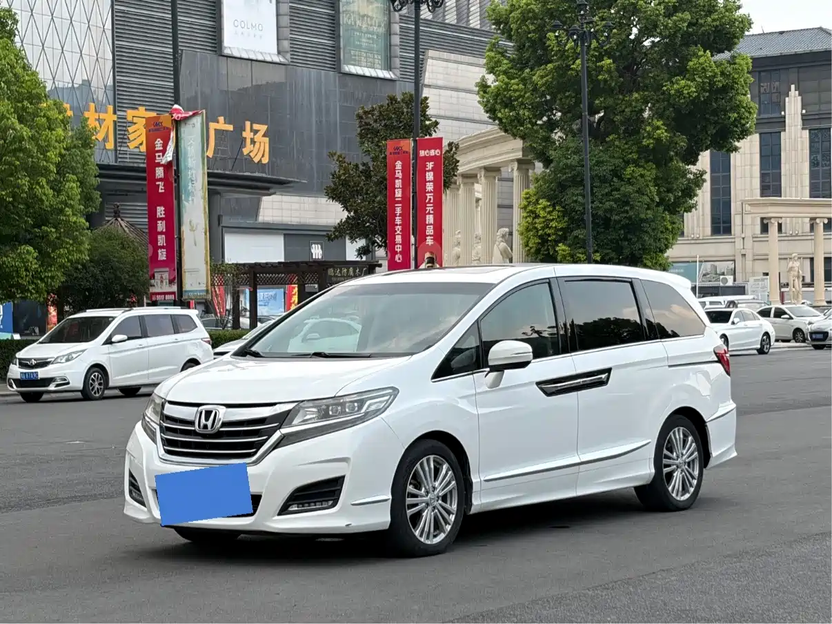 صورة 1 - Honda Elysion
