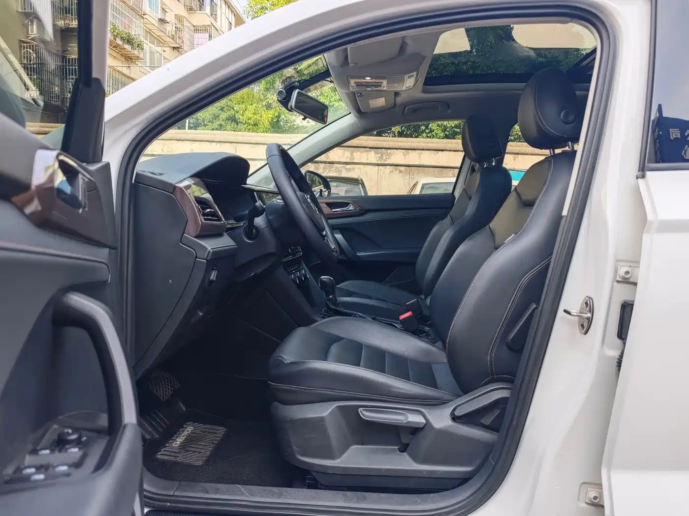 Volkswagen Tharu, миниатюра 5