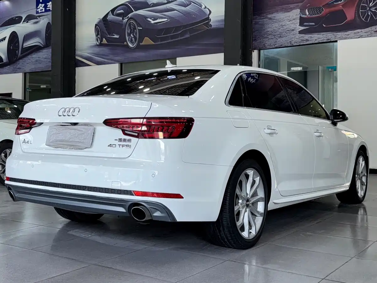 Audi A4L 2018 30th Anniversary 40 TFSI Fashion фото 20