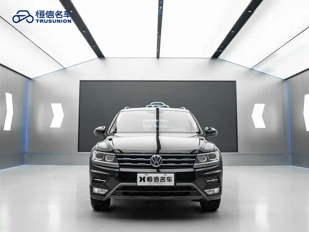 Volkswagen Tiguan L 2019 330TSI Automatic 2WD Panorama Comfort Edition China VI фото 2