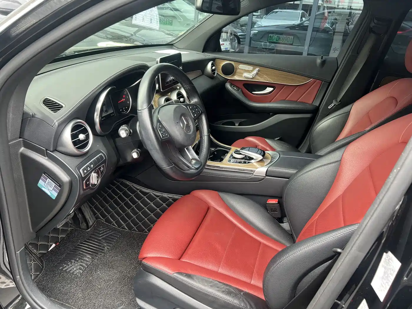 Mercedes-Benz GLC Coupe 2018 GLC 260 4MATIC Coupe SUV фото 10