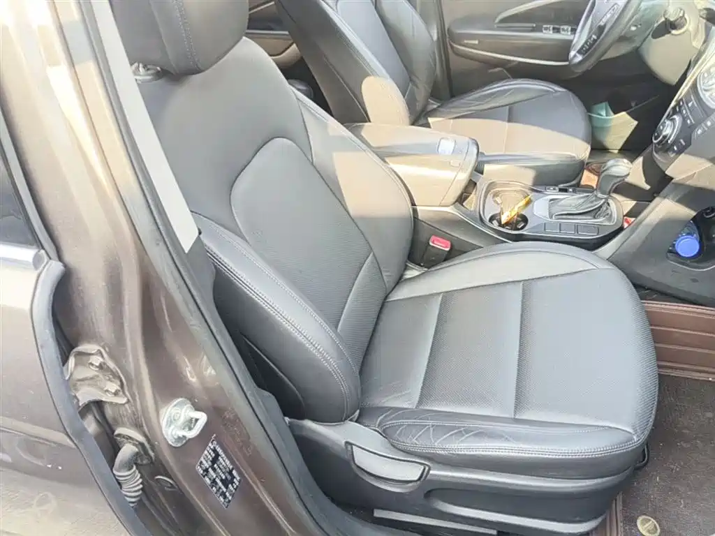 Hyundai Santa Fe 2015 2.0T Automatic 4WD Smart 7-seater фото 25