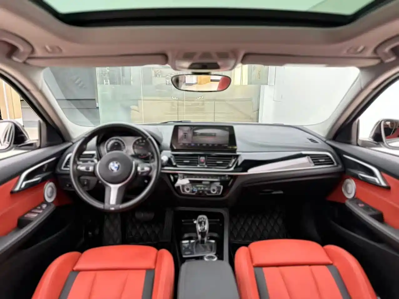 BMW 1 Series 2022 125i M Sport Shadow Edition фото 9