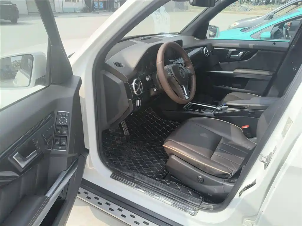 Mercedes-Benz GLK-Class 2013 Facelift GLK 300 4MATIC Luxury фото 12
