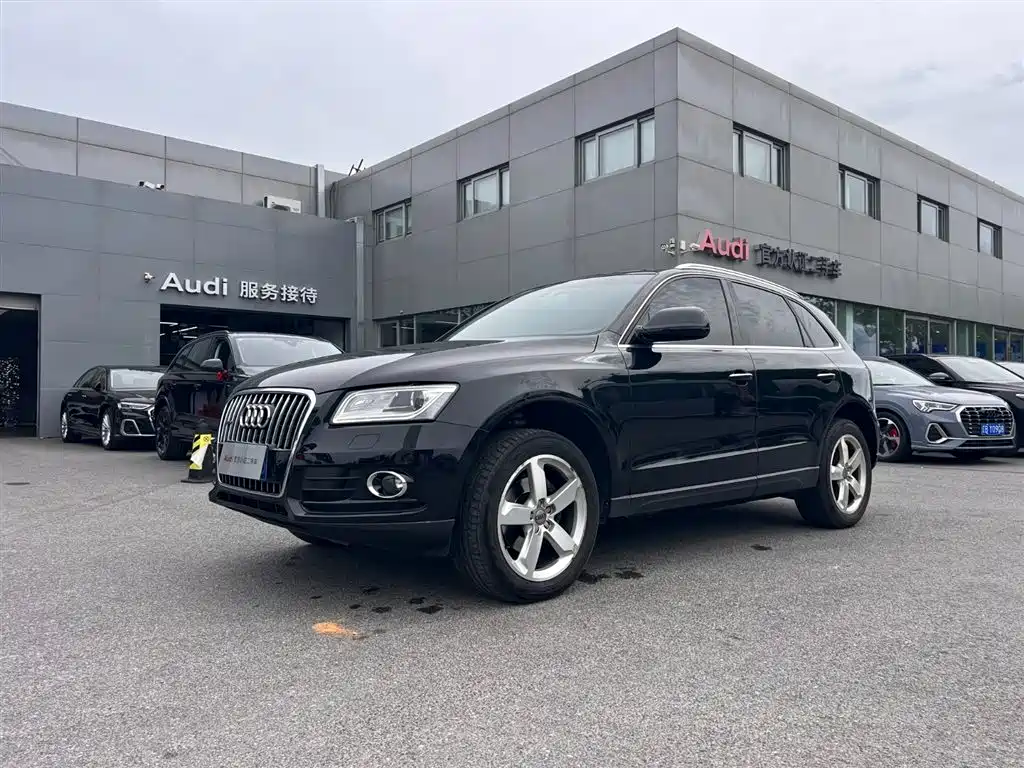 Audi Q5 2016 40 TFSI Technology Model