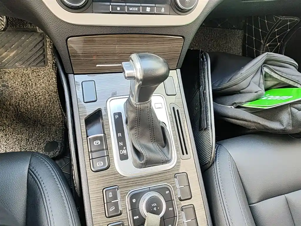 Haval H6 Coupe 2016 Blue Label 1.5T Automatic 2WD Urban фото 14