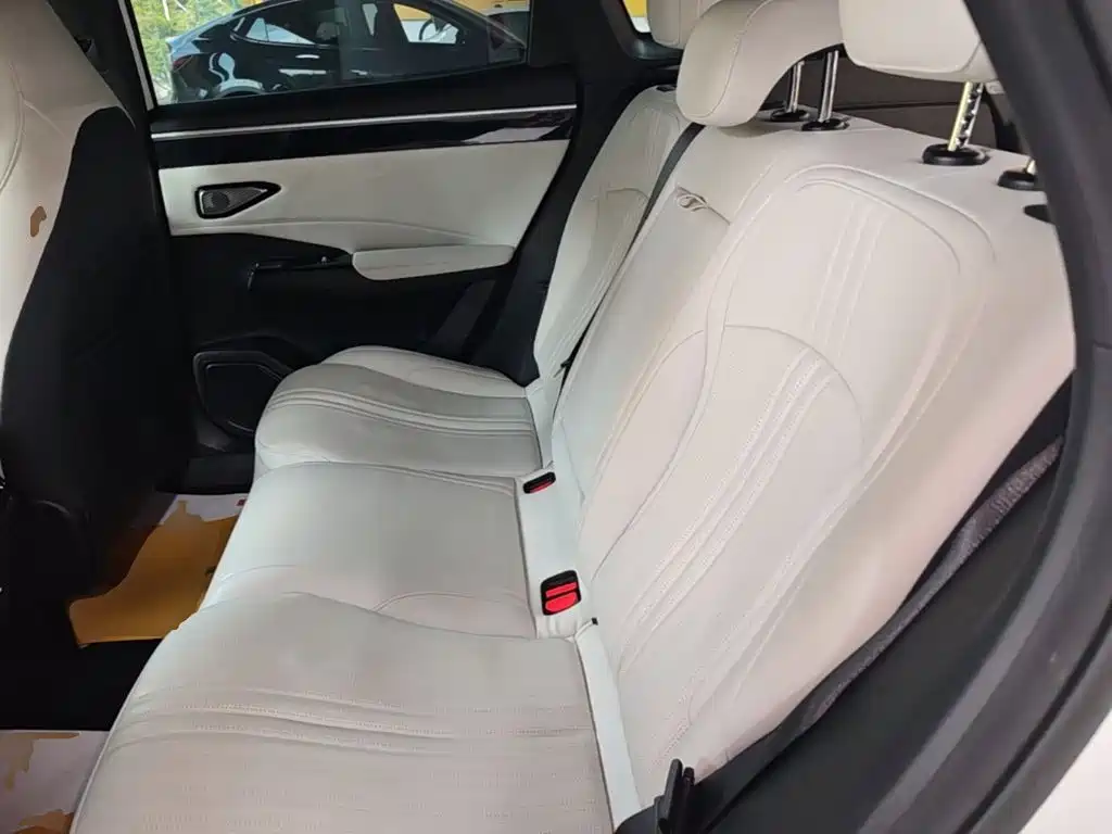 Geely Galaxy Galaxy L7 2023 2023 1.5T 115km Starship