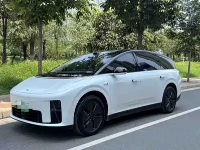 Li Auto i8