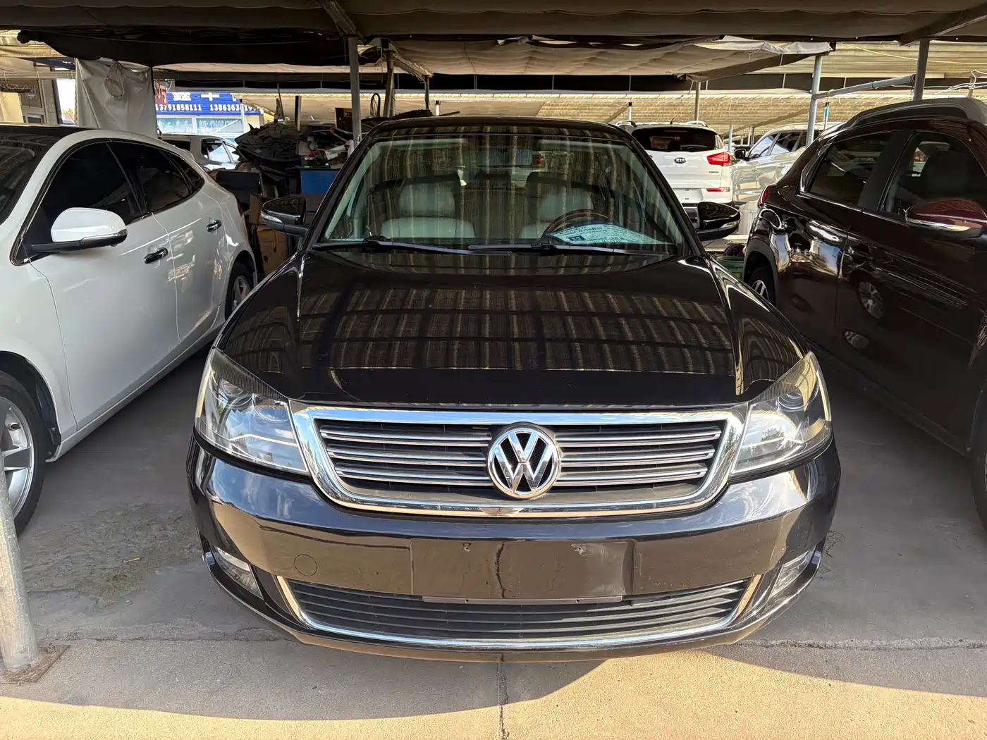 Volkswagen Passat Lingyu 2011 1.8T Automatic Luxury фото 2
