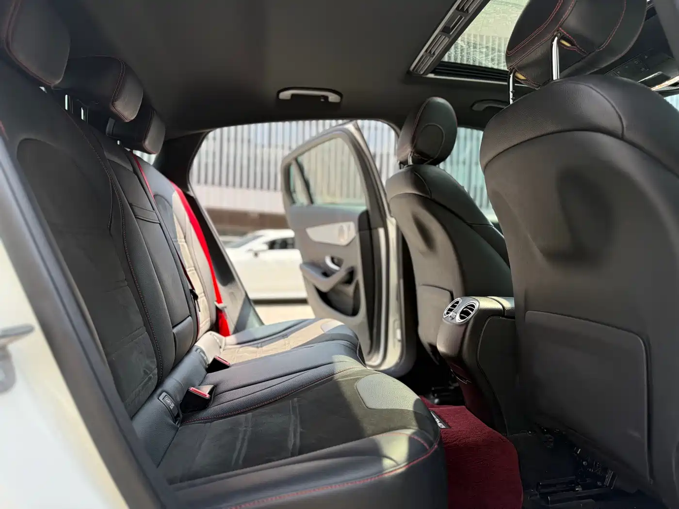 Mercedes-Benz GLC Coupe AMG 2020 AMG GLC 43 4MATIC Coupe SUV фото 7