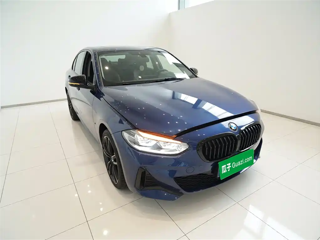 BMW 1 Series 2021 125i M Sport Black Night Edition фото 4