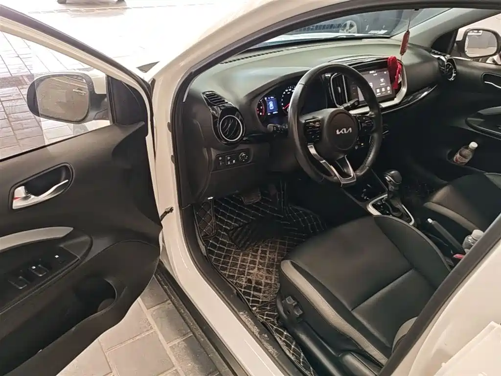 Kia KX1 2021 1.4L CVT Fun Edition фото 16