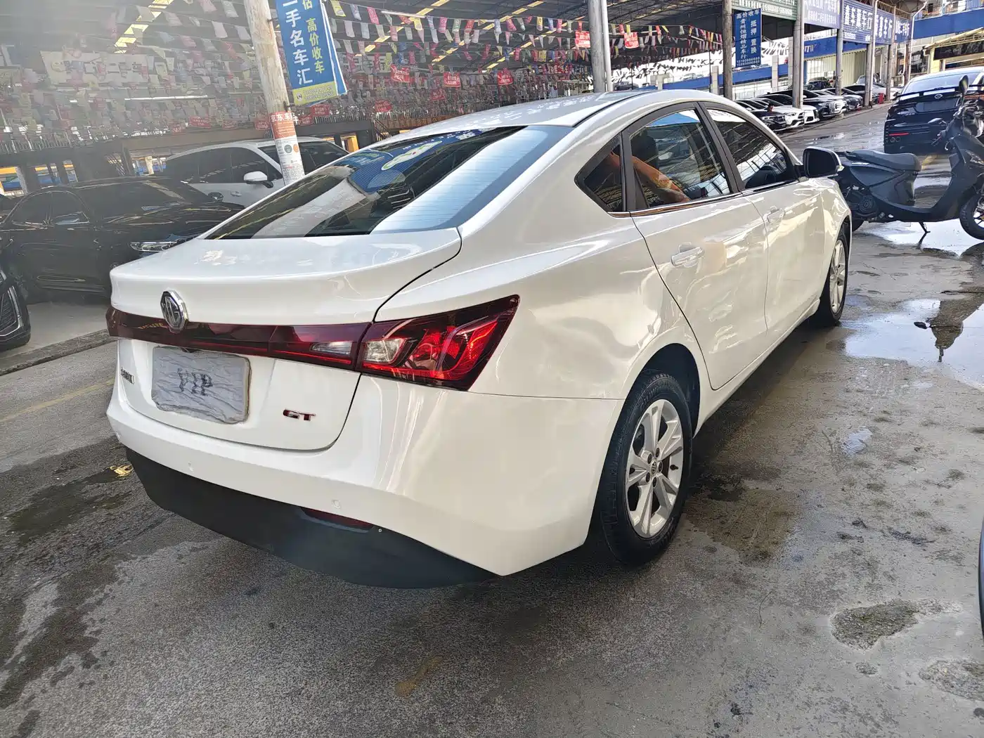 MG GT 2019 2016 Model 1.5L Automatic Premium Luxury Edition