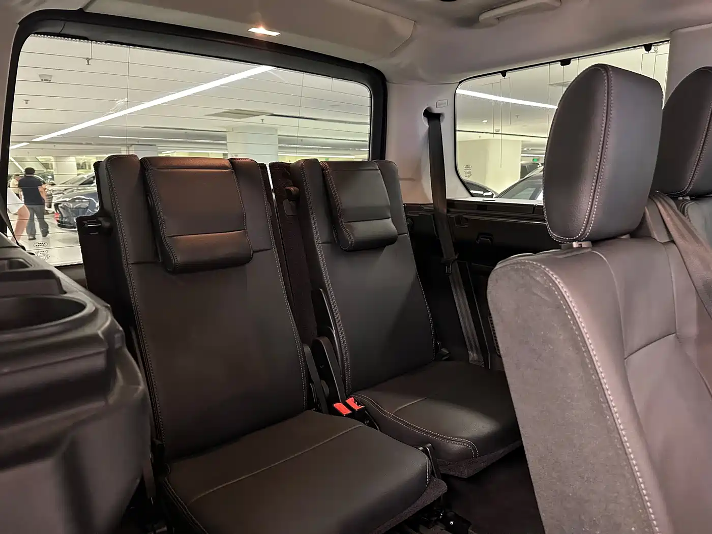 Land Rover Discovery 2013 3.0 SDV6 HSE Diesel фото 16