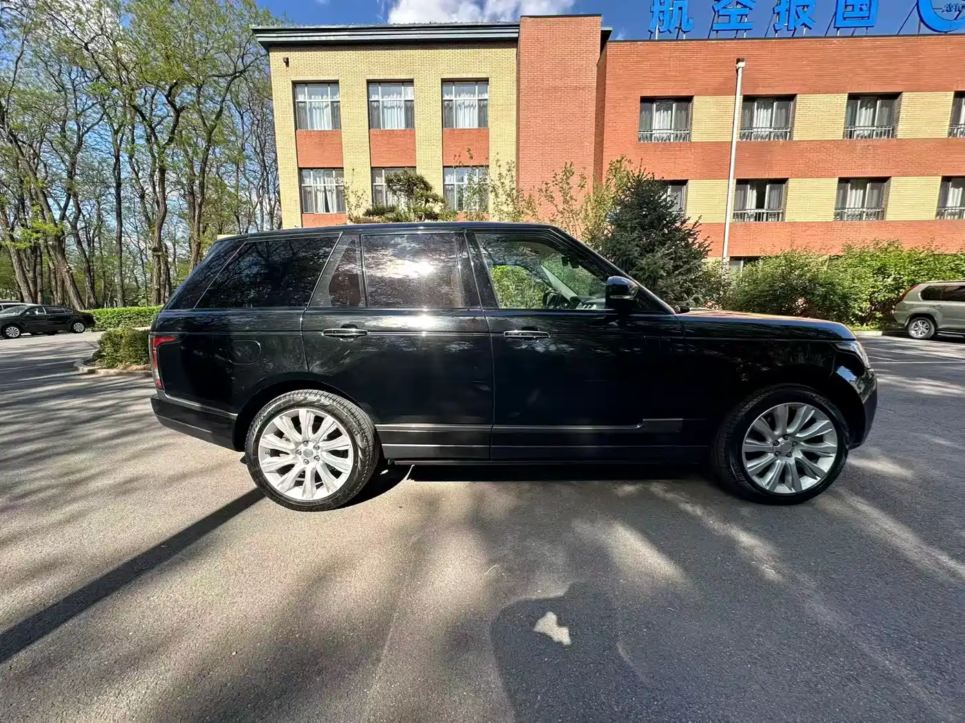Land Rover Range Rover 2014 3.0 TDV6 Vogue фото 8