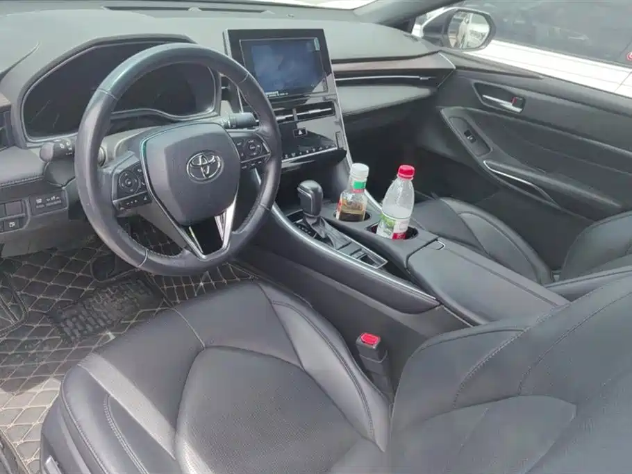 Toyota Avalon 2023 2.0L Premium Selection фото 12