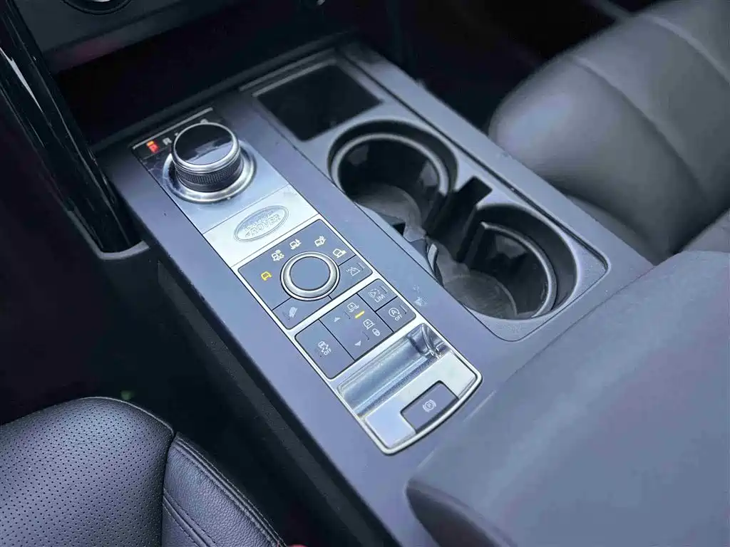 Land Rover Discovery 2017 3.0 SC V6 SE фото 9