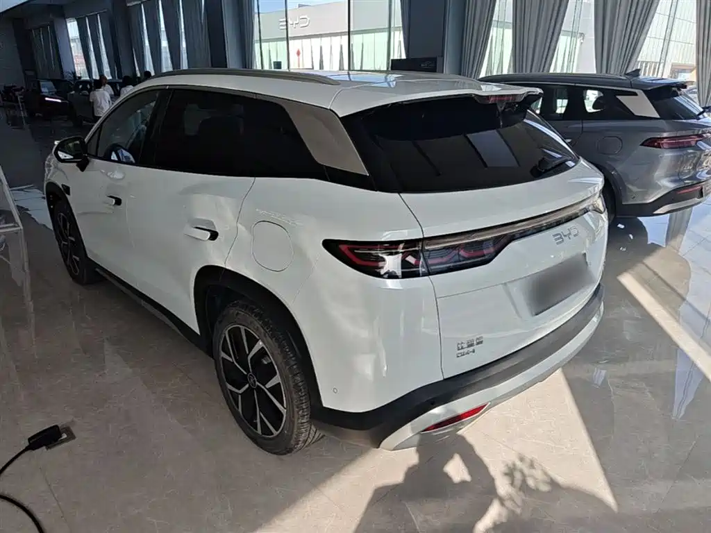 BYD Song L DM-i 2025 Smart Drive 160km Premium фото 5
