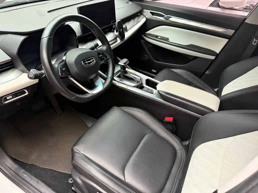 Geely Emgrand L 2022 2022 1.4T CVT Flagship