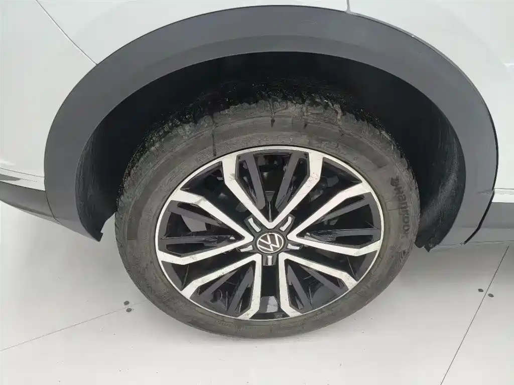 VOLKSWAGEN T ROC EXPLORING SONGS