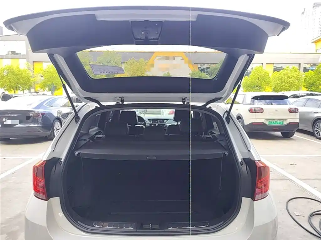 BMW X1 2015 Model sDrive18i Fashion Advanced Edition фото 19