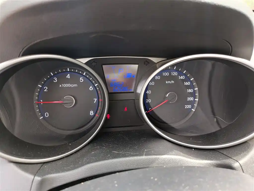 Hyundai Beijing Hyundai ix35 2015 2.0L Automatic 2WD Smart China V фото 12