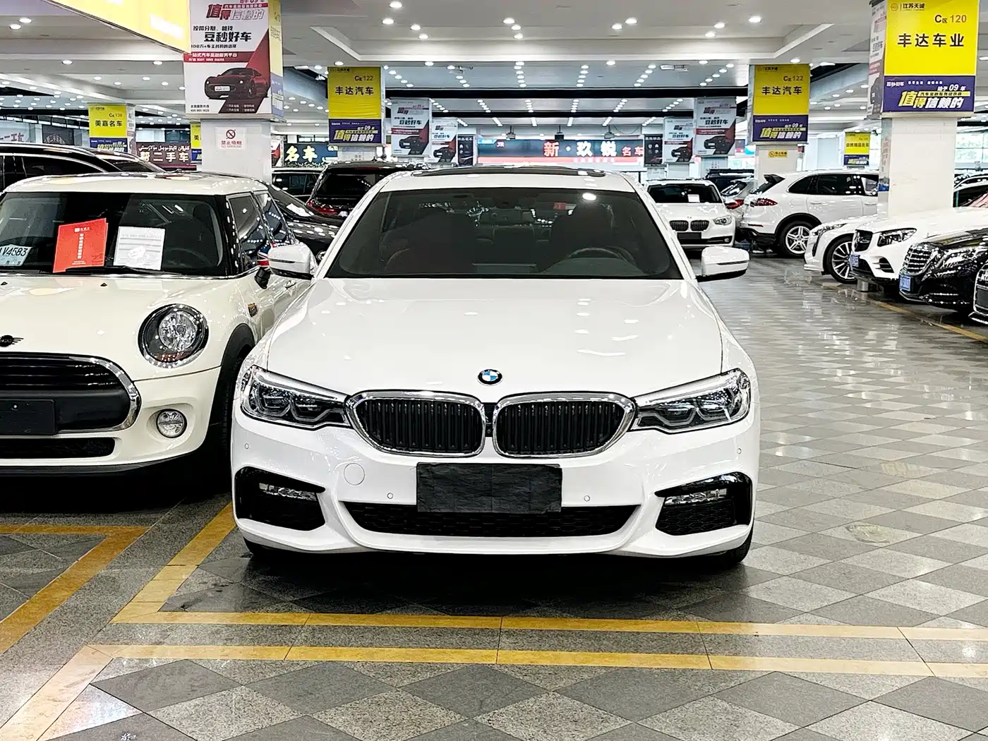 BMW 5 Series 2018 530Li Premium M Sport Package фото 2