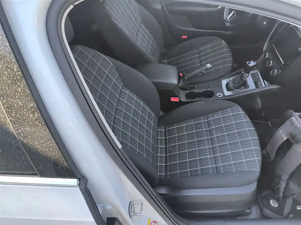 Škoda Octavia 2019 1.5L Auto Comfort Edition фото 25