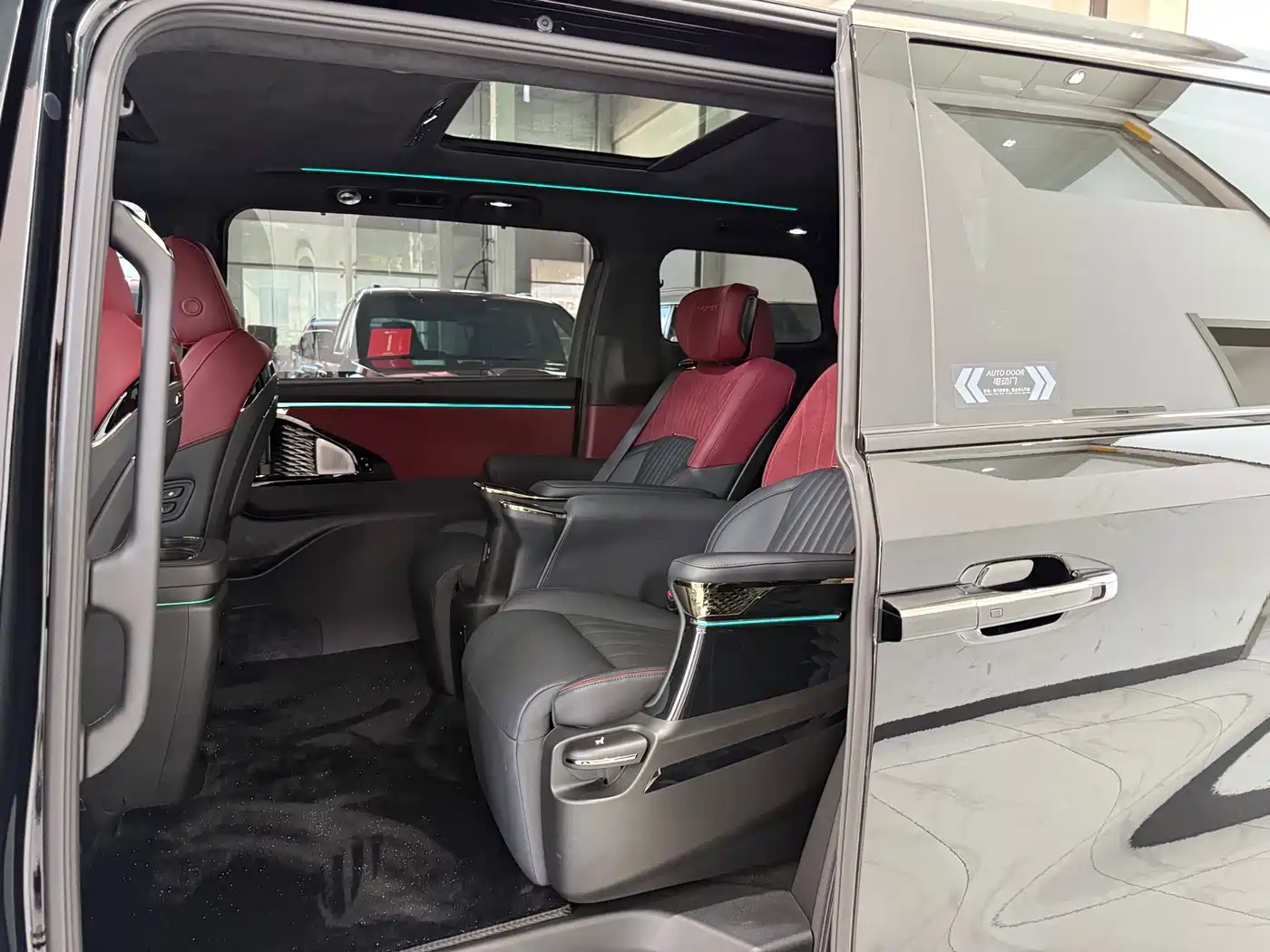 GAC Trumpchi Trumpchi M8 2025 Model Master Series Super Hybrid Edition фото 8