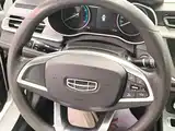 Фото 15 - Geely Emgrand