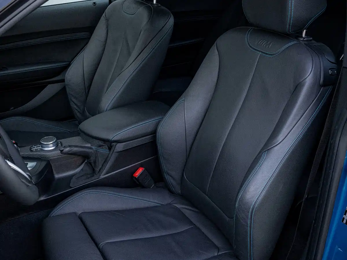 BMW M2 2016 M2 фото 11