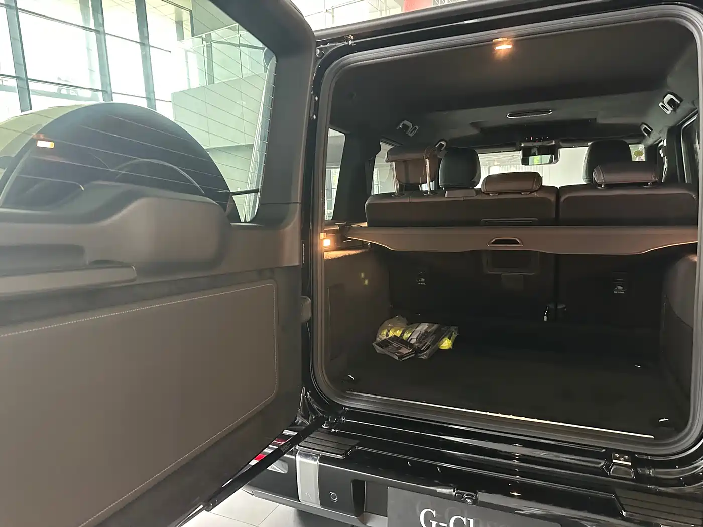Mercedes-Benz G-Class 2026 Model G 500 фото 16