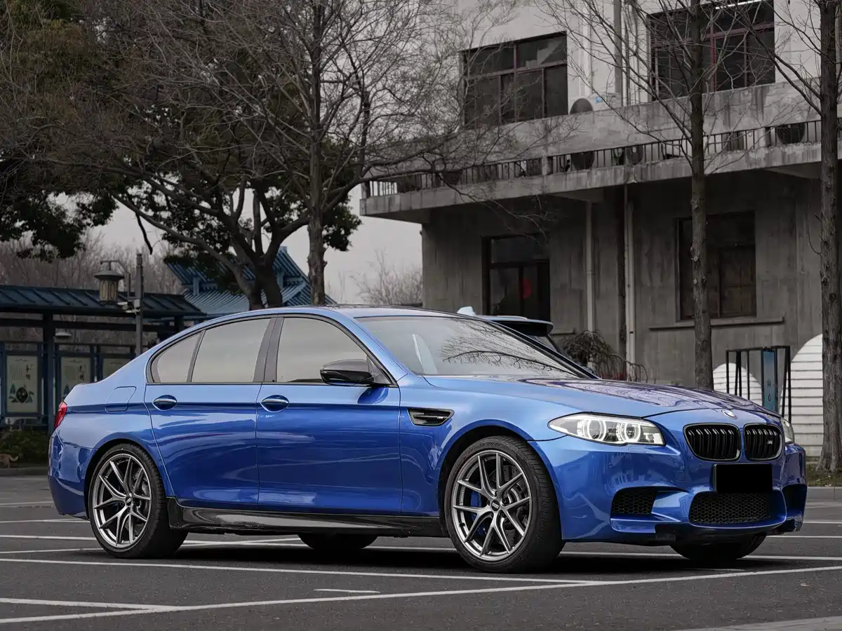 BMW M5 2014 M5 фото 4