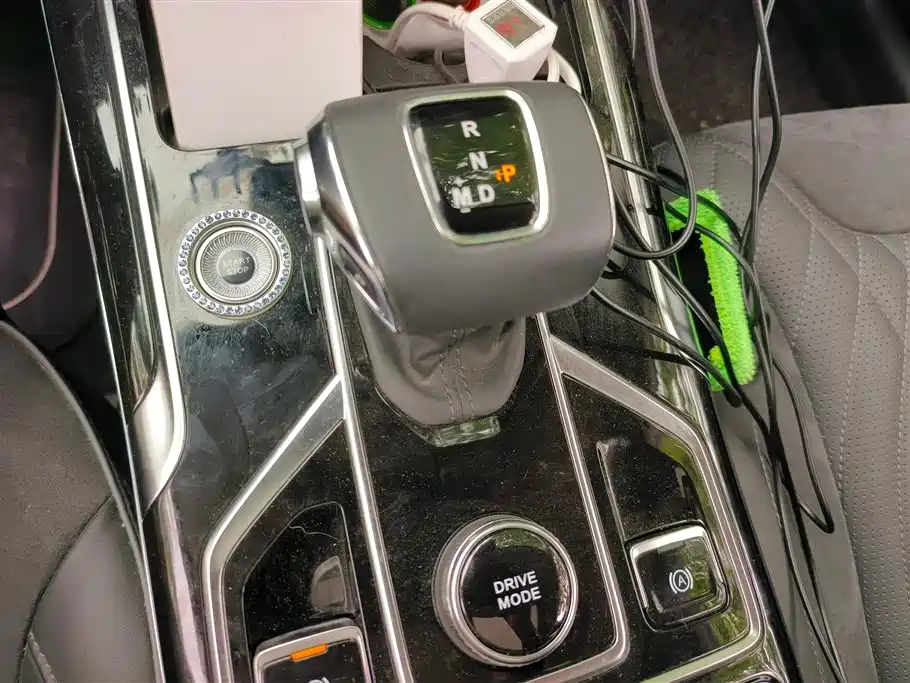 Hongqi HS5 2022 2.0T Smart Connect Flagship AWD Edition фото 16