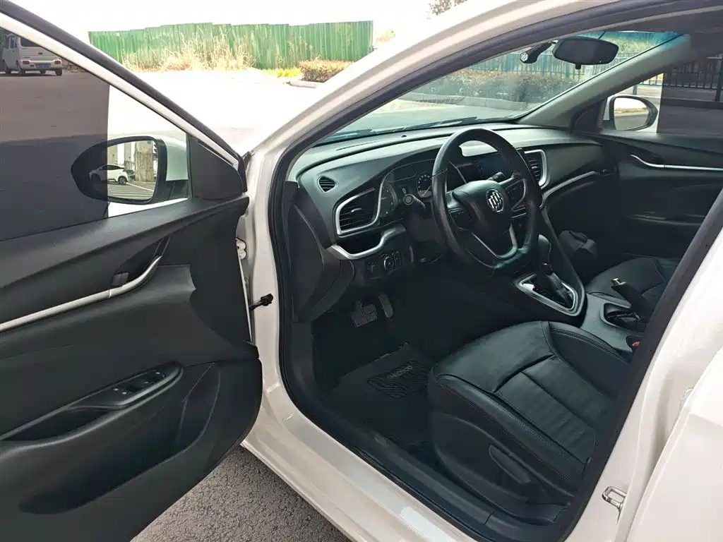 Buick Excelle 2018 18T Automatic Elite фото 16