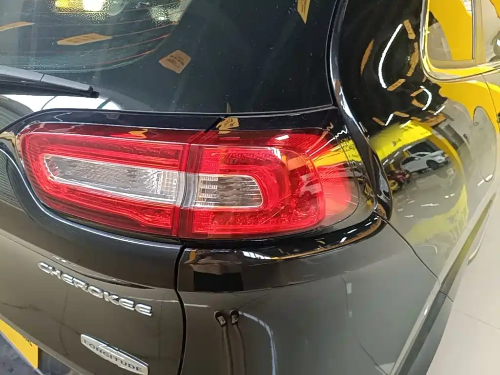 Jeep Cherokee 2016 2016 2.4L Leading Edition