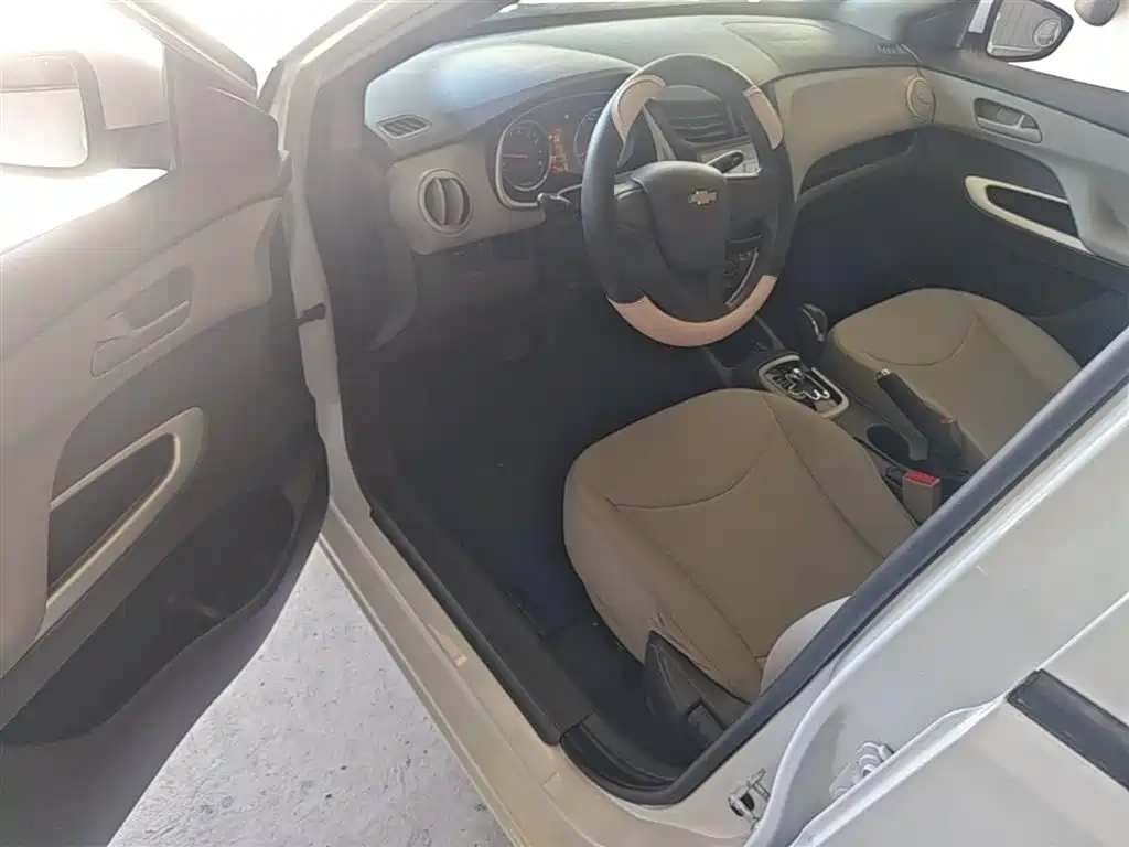 Chevrolet Sail 2015 Sail 3 1.3L AMT Ideal Edition фото 16