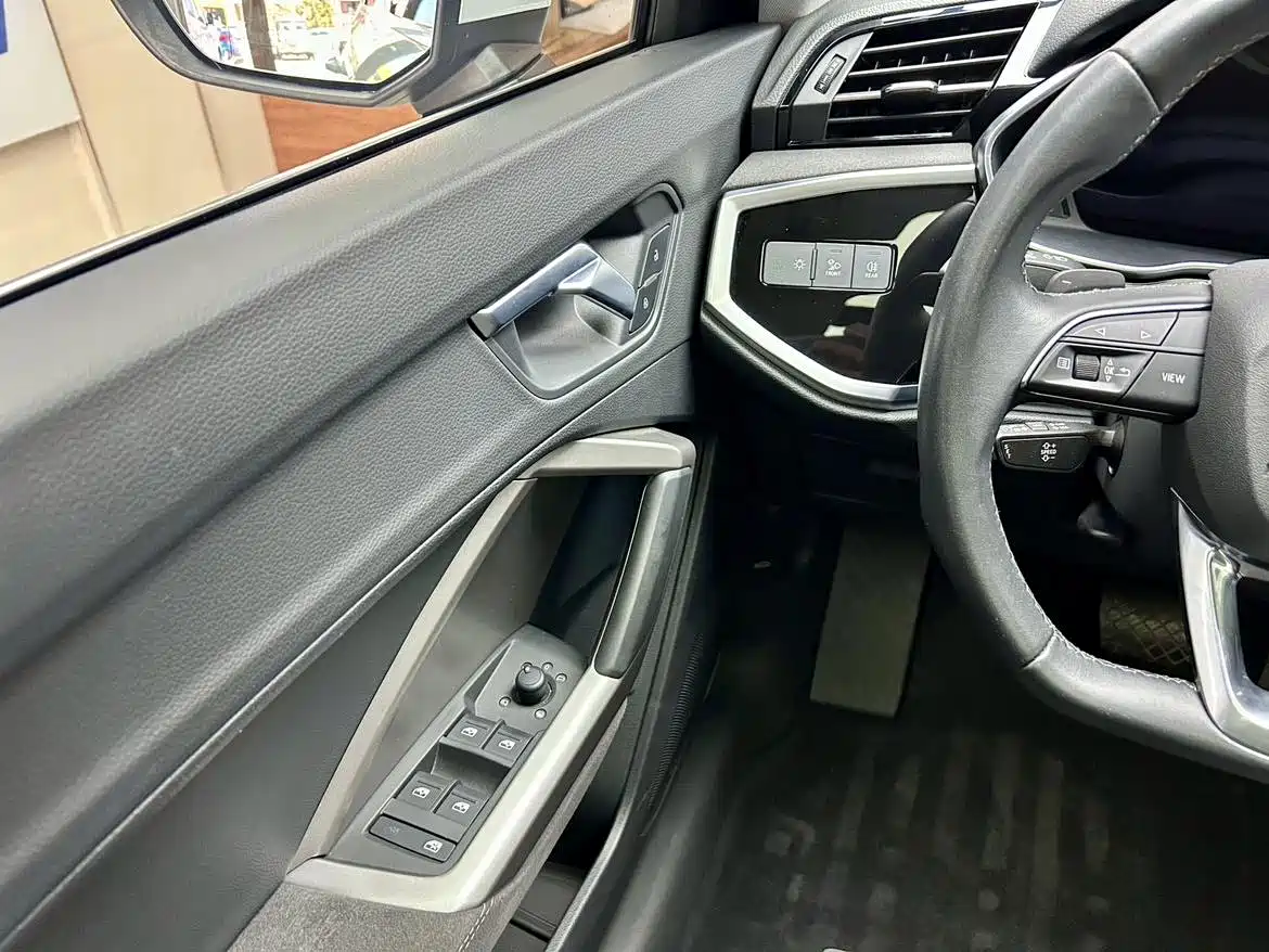 Audi Q3 2023 35 TFSI Fashion Dynamic (1.4T) фото 19