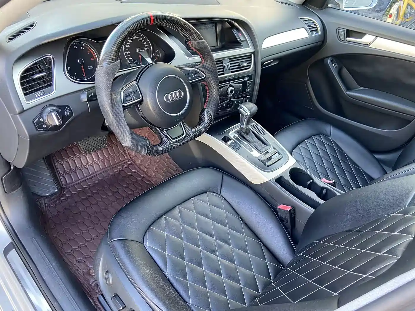 Audi A4L 2013 35 TFSI Automatic Comfort фото 9