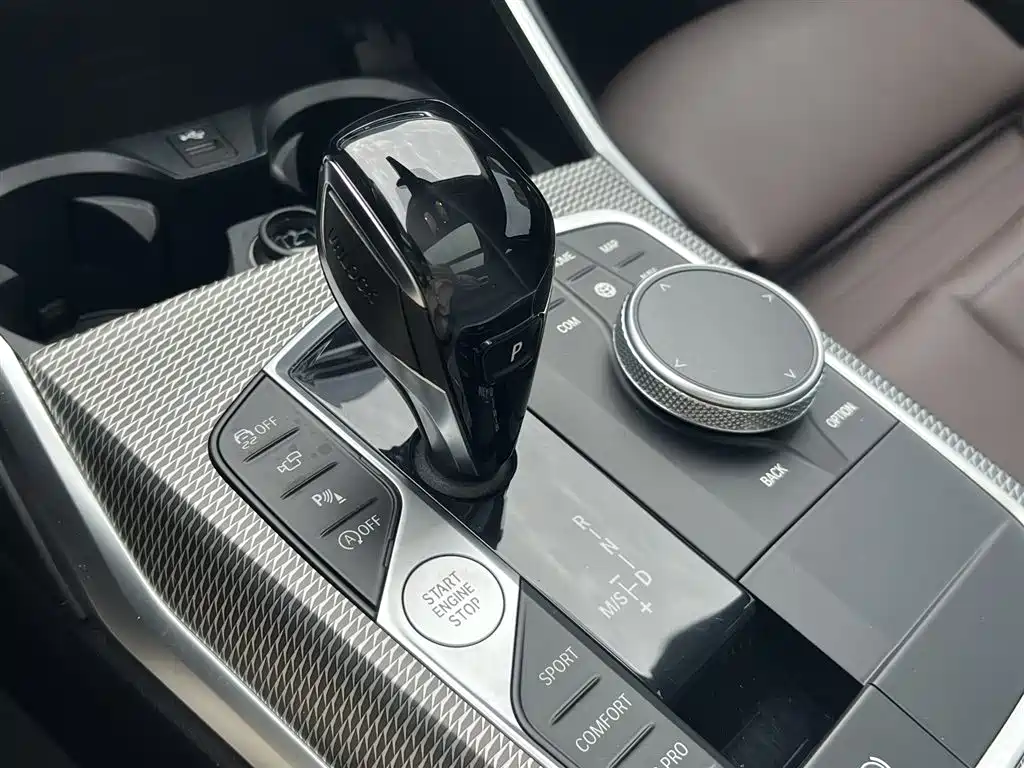 BMW 3 Series 2021 325Li M Sport Night Edition фото 17