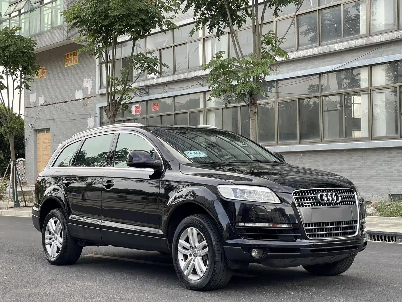 Photo 3 - Audi Q7