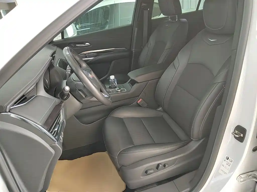 Cadillac XT4 2018 Model 28T 2WD Technology фото 15