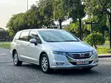 Photo 3 - Honda Odyssey