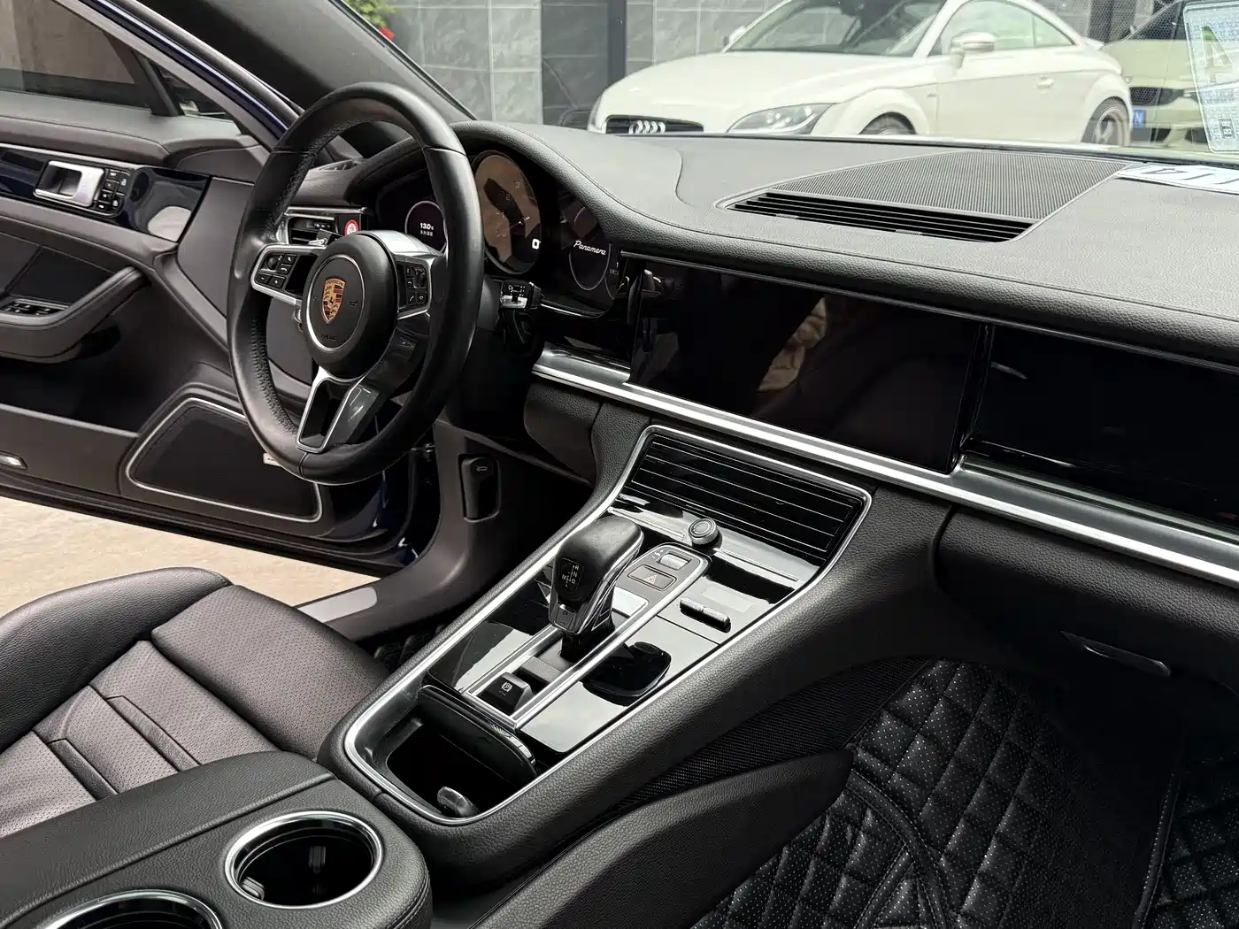Porsche Panamera 2019 Panamera Executive Long Wheelbase 2.9T фото 6