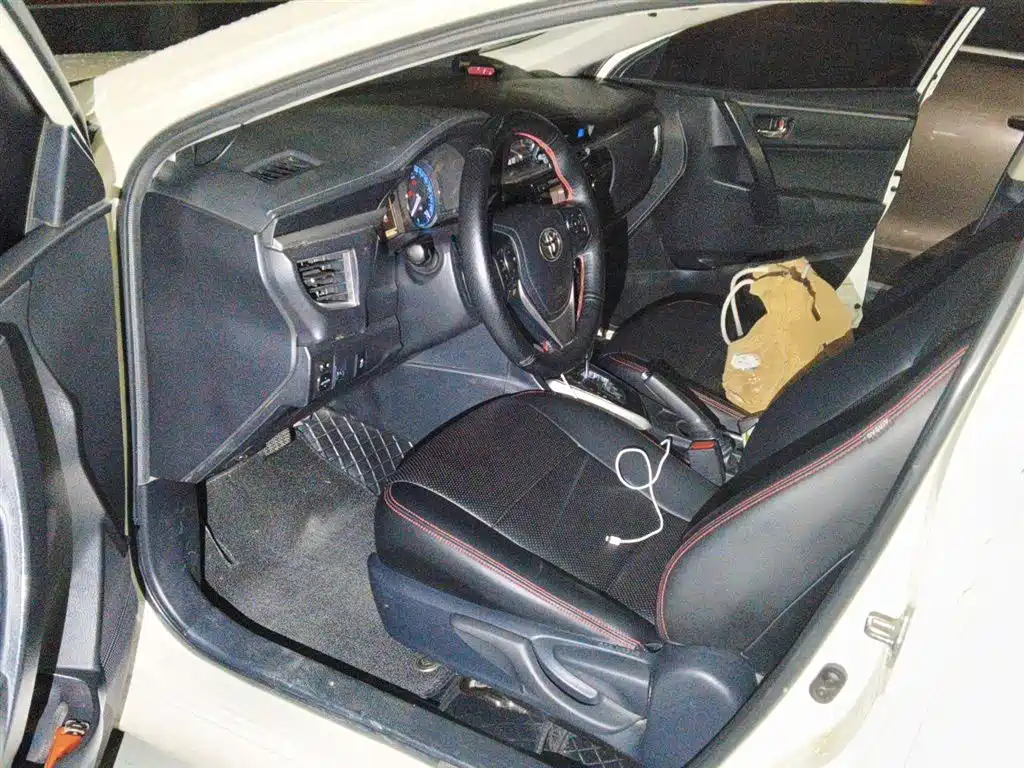 Toyota Levin 2014 1.8GS CVT Elite Edition фото 17